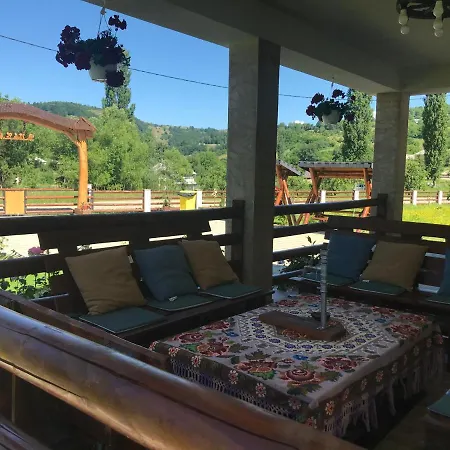 Pensiunea Pe Vale La Moco Holiday home Runcu Salvei